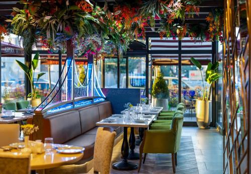 Ramada by Wyndham Istanbul Asia - image 8