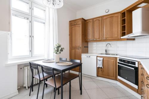 Tuulensuu - Historical 2BR Apartment with Sauna & Great Location, Tampere (fotografie 8)