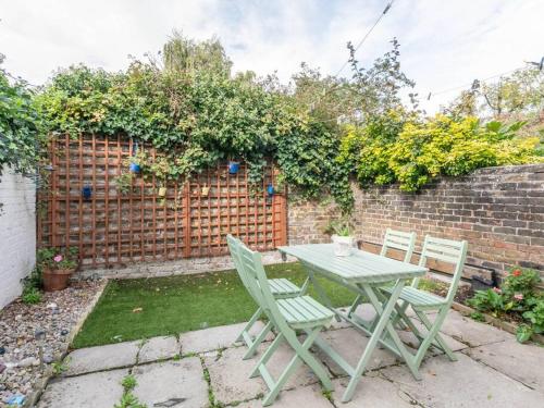 Cute and Cosy 2 Bed on a Peaceful street - Kent