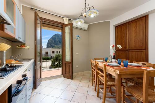 Two-Bedroom Apartment - Via La Piana 33, San Vito Lo Capo image 2