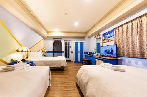 room detail thumbnail 1