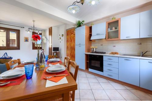 Two-Bedroom Apartment - Via La Piana 33, San Vito Lo Capo image 4