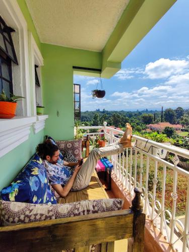 Balkon/teras, Modern & Comfy Mt. Kenya Sunset View Apartment in Embu