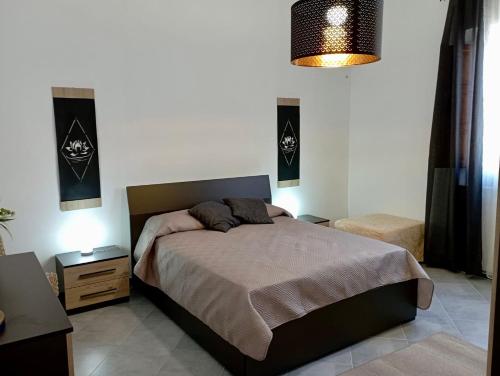 1 queen bed, 1 twin bed, 1 sofa bed