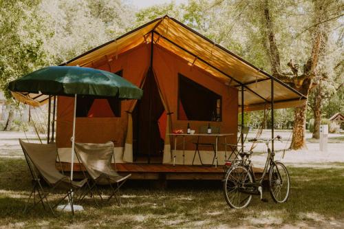 Camping Onlycamp Le Sabot in Azay-le-Rideau