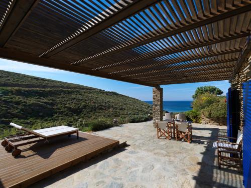 Agelos Beachfront Villa