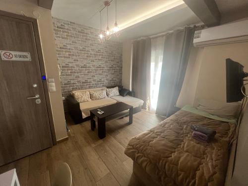 Rotonda citycenter two rooms apart.New renovated!