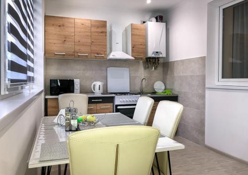 Центр посуточно Новая двухуровневая квартира da Luisa, Mukačevo (fotografie 8)