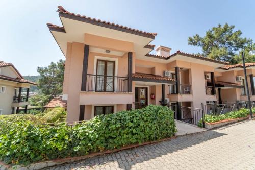 Refreshing Flat with Balcony Close to Inlice Beach in Gocek Fethiye