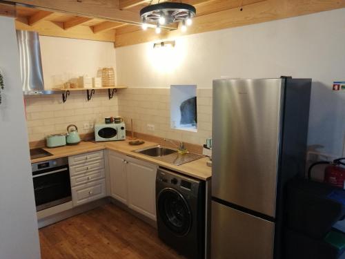 บริการและสิ่งอำนวยความสะดวก, Ti Chôa - Casa da Praça (Ti Choa - Casa da Praca) in เซร์เรตา