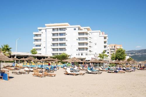 TreA Accomodations - On Private Beach with sunbed & umbrella