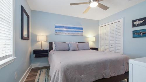 Red Neptune by Nautical Properties