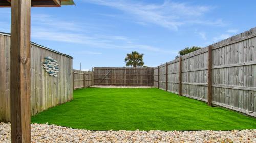 Red Neptune by Nautical Properties