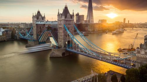 Lonsdale Hotel - image 12