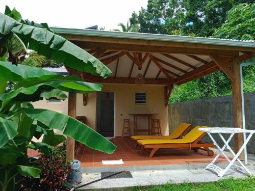 Martinique, la Ptite Maison dans la colline in Le Lamentin