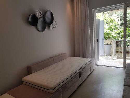 Elegant House Under Acropolis, Athens