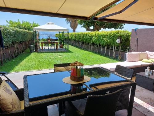 Appartamento con Giardino vista mare