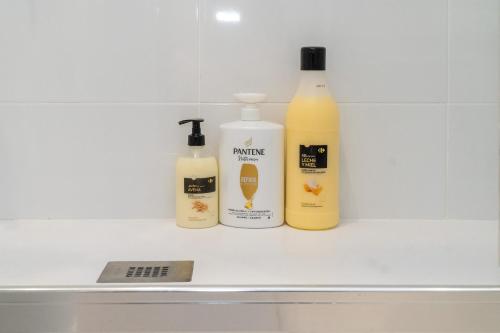 B CasaCafe Madrid Pozuelo 2 Bano Fuera de la habitacion o COMPARTIDO