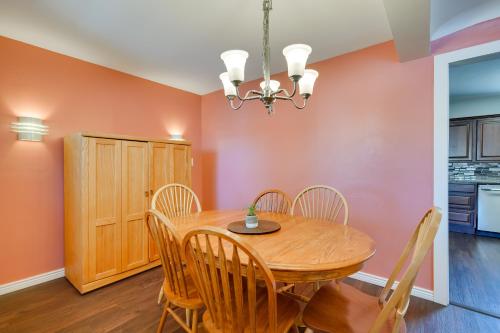 Pueblo House by Riverwalk 2 Miles to Fairgrounds! - image 10