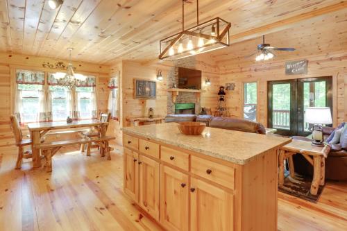 Private Ellijay Cabin with Hot Tub and Amenities! in Ellijay, USA