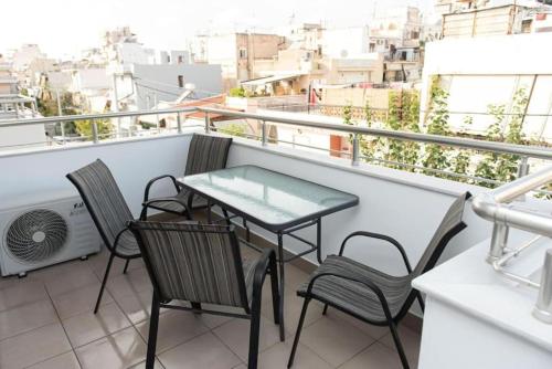 Tesis özellikleri, Fully equipped flat in Piraeus (Erm_C7) in Terpsithea-Vryoni Bölgesi