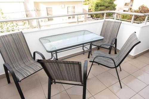 Tesis özellikleri, Fully equipped flat in Piraeus (Erm_C7) in Terpsithea-Vryoni Bölgesi