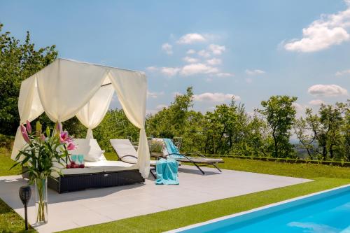 Villa Plešivica view - Infinity Pool & Private Spa