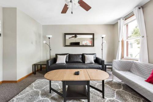 WALK to West Point Academy! Charming 2 bdrm Apt overlooking Main Street! in Highland Falls, USA