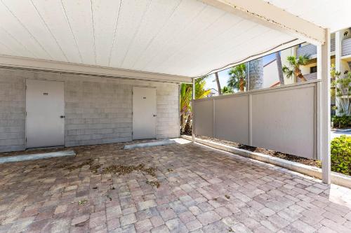 Stay Siesta Dunes #300; by Beachside Management - image 11