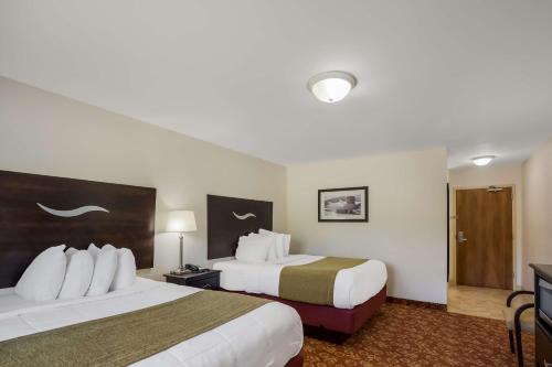SureStay Hotel by Best Western Whittington Rend Lake - image 6