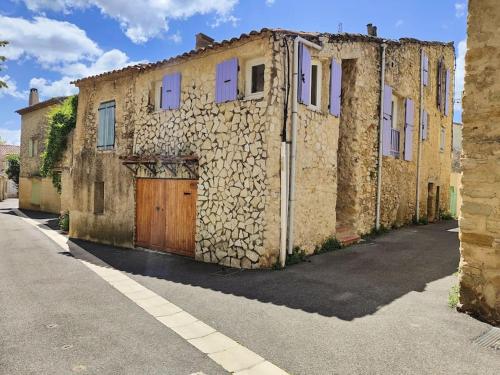 Maison de village au cœur du Luberon - Location saisonnière - Saint-Martin-de-la-Brasque