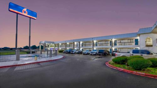 Studio 6 Texarkana TX in Texarkana, USA