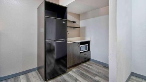 Studio 6 Texarkana TX - image 13