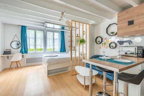 Welcome to Illiers-Combray in Illiers-Combray