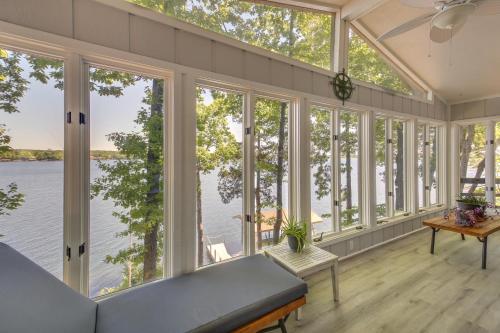 Hot Springs Village Lake House with Deck Near Golf! in Hot Springs Village, USA