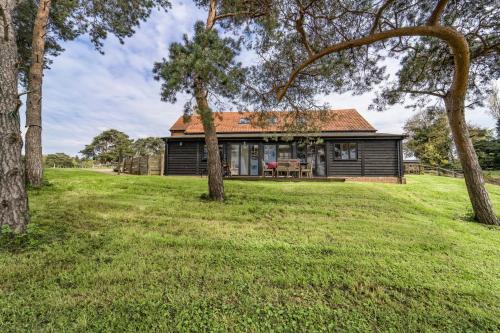 Lodge Farm - image 3