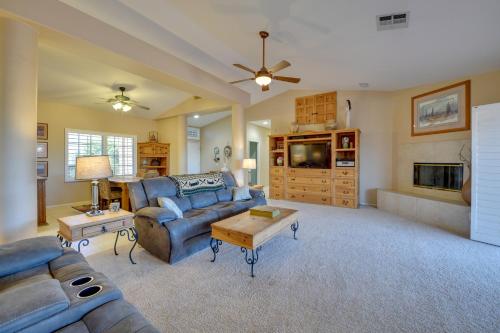 Bella Vista La Quinta Home with Pool and Spa! - image 11