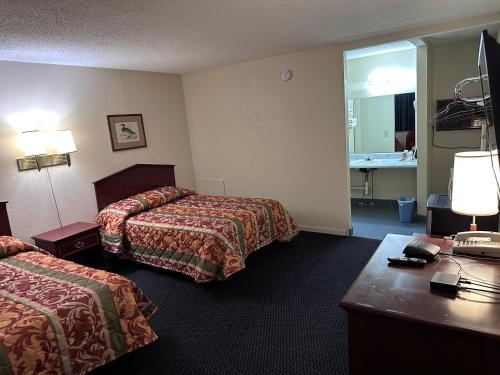 CRYSTAL MOTEL - image 10