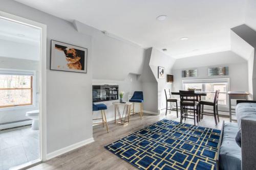 High End Plush Glamorous Hidden Gem Near Manhattan in New Rochelle, USA