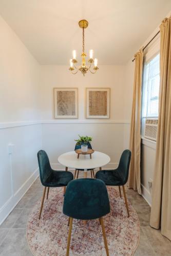 Létesítmények, Historic Revival King Bed Midtown Memphis 66 Fast WiFi Free Parking Yes Pets near Brooks Művészeti Múzeum