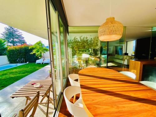 Portugal Holidays Villa in บาร์เซลิงโยส