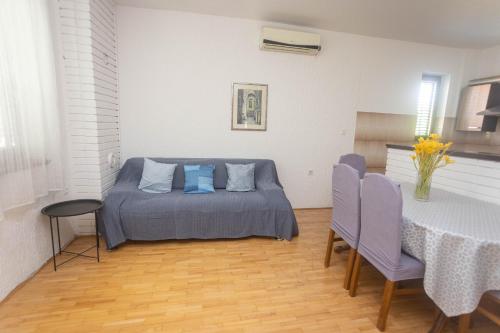 Two-Bedroom Apartment image 6