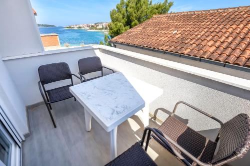 Two-Bedroom Apartment with Terrace room in Apartments Juro
