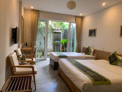 Triple Room image 6
