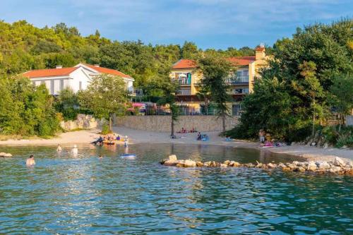 Apartment in Soline - Insel Krk 38221, Soline (Foto 3)