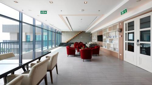 Bar/lounge, Citiresort @sea sriracha near Kasetsart University Sri Racha Campus