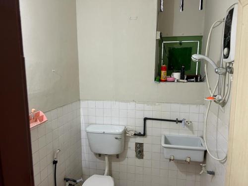 Two-Bedroom Apartment room in MercuryFM 104 House Colombo 8 - Mangala Road 3-1