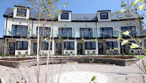 Strandhill Lodge and Suites - main image