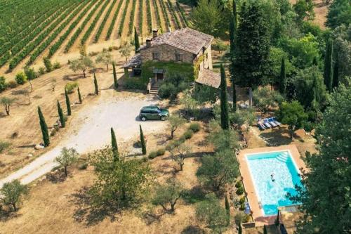 Traditional Luxury Family Pool + Hot Tub Villa - Serviced
