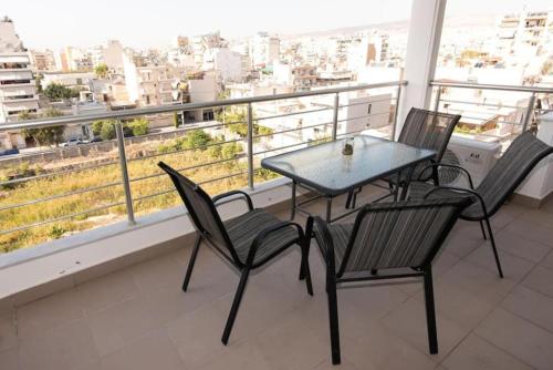 陽台/露台, Lovely 2-bedroom apartment with a city view (F10) in 泰普希賽-烏永尼區